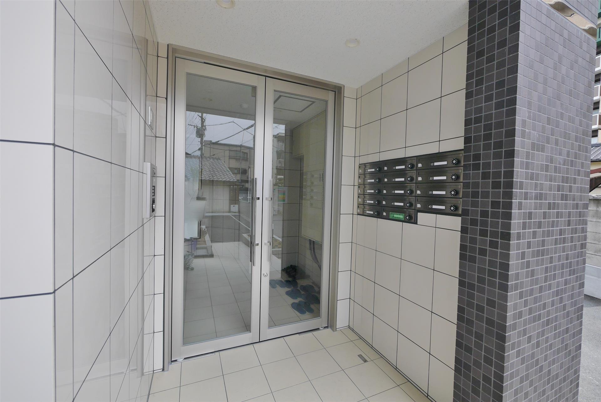 建物エントランス