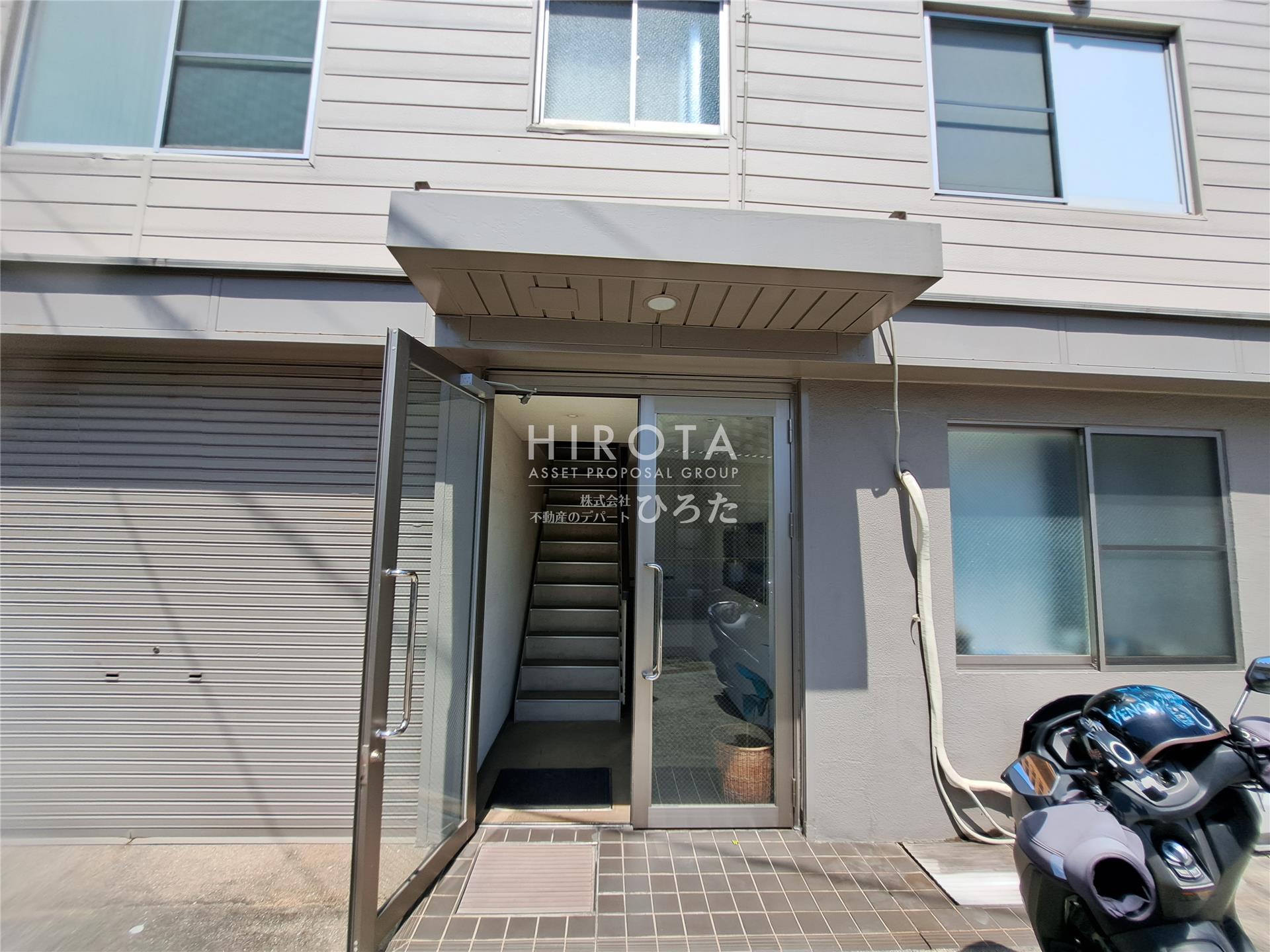 建物エントランス