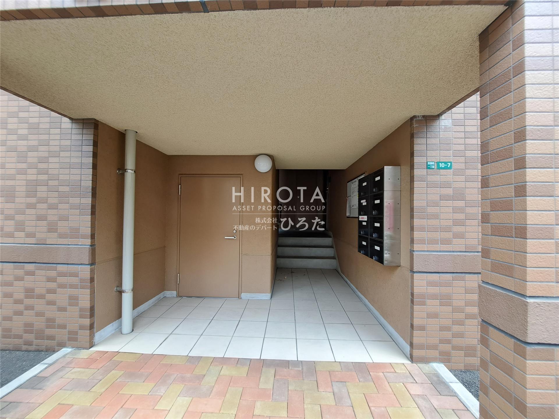 建物エントランス