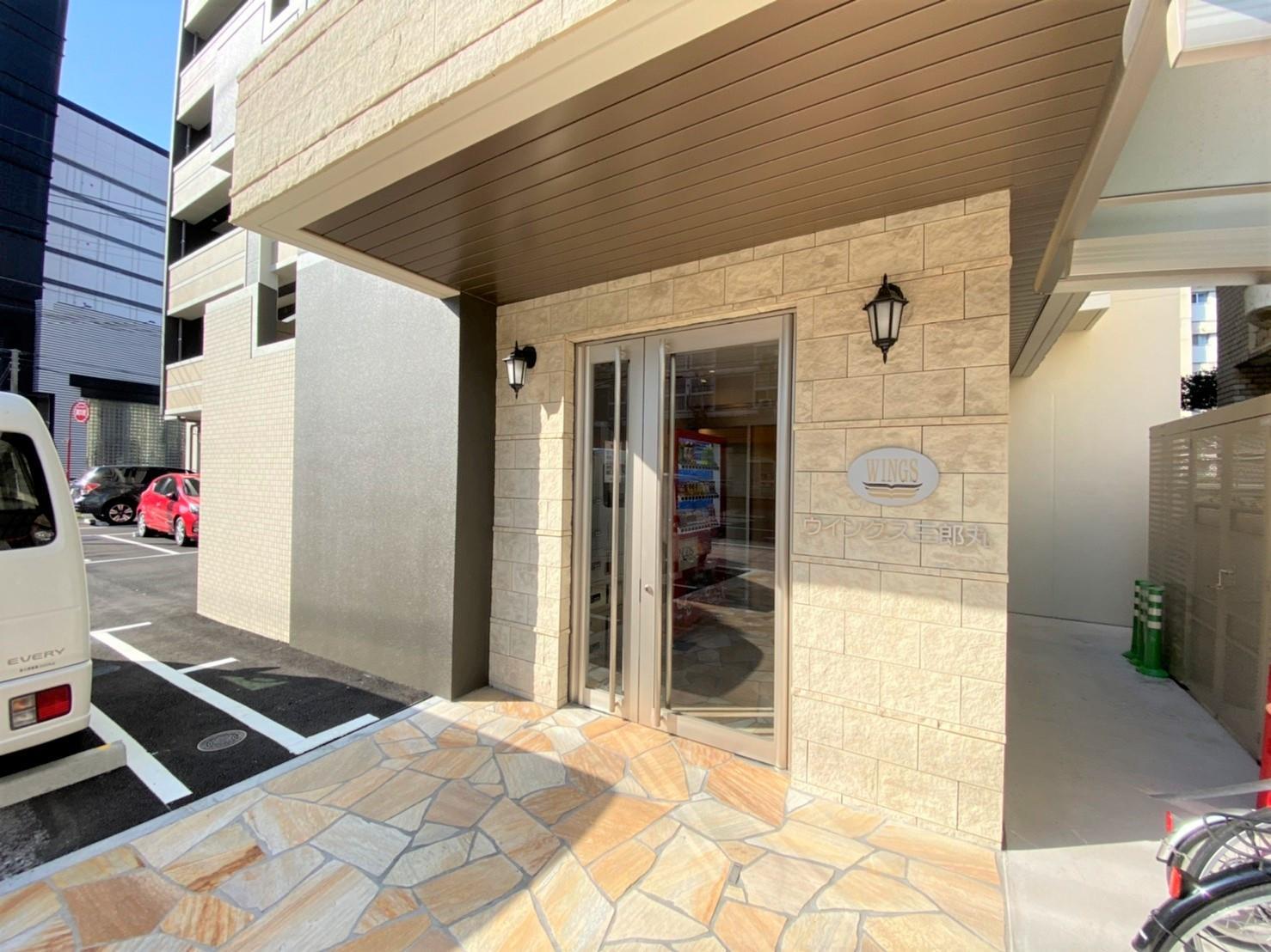 建物エントランス