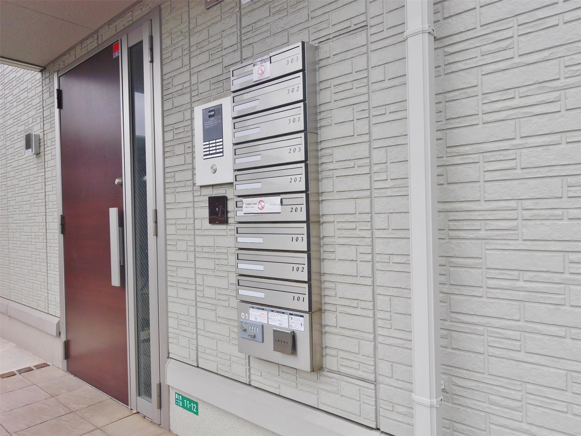 建物エントランス