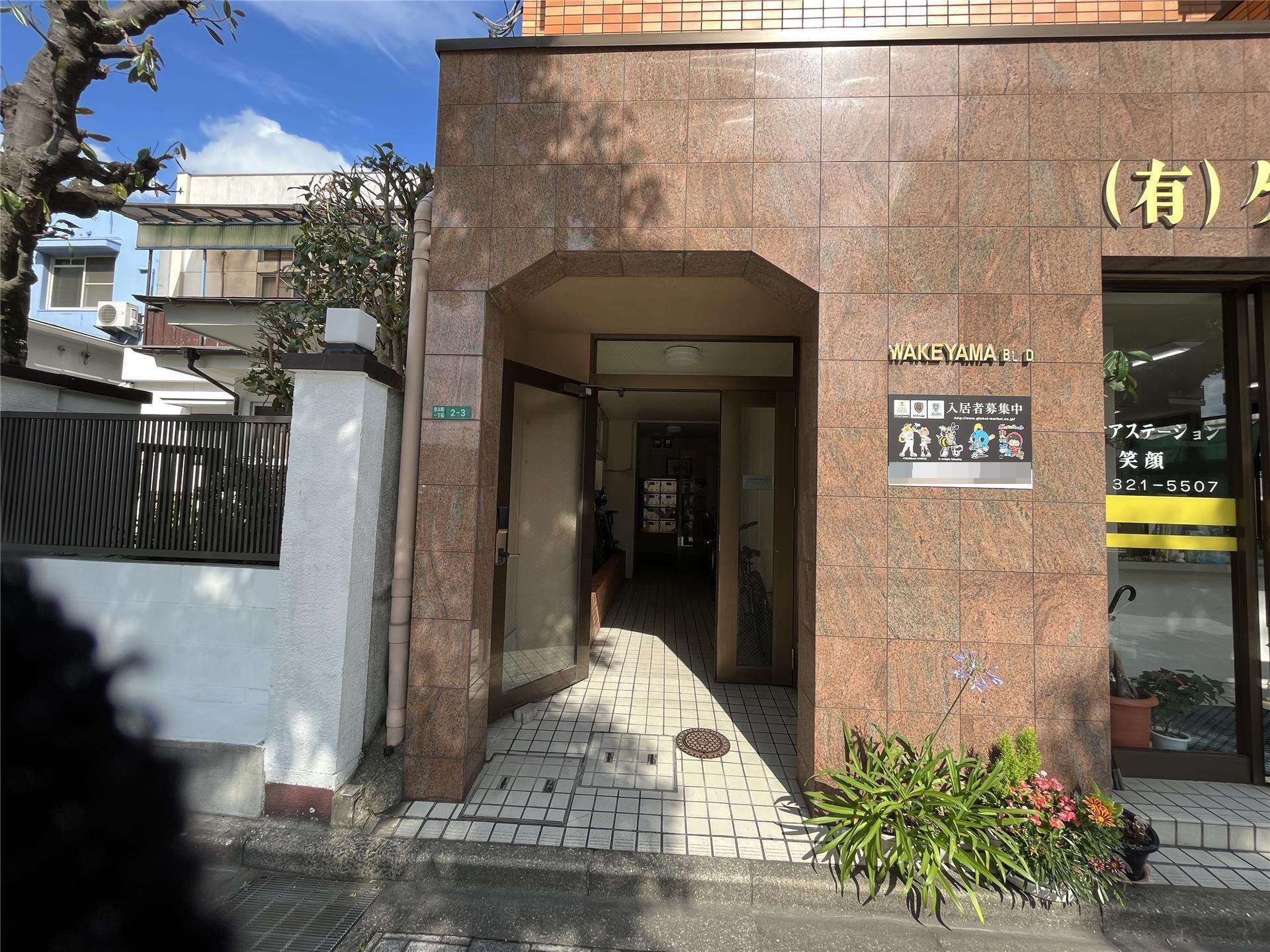 建物エントランス