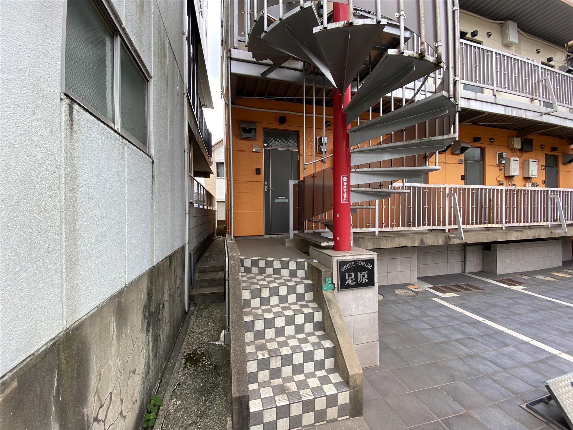 建物エントランス