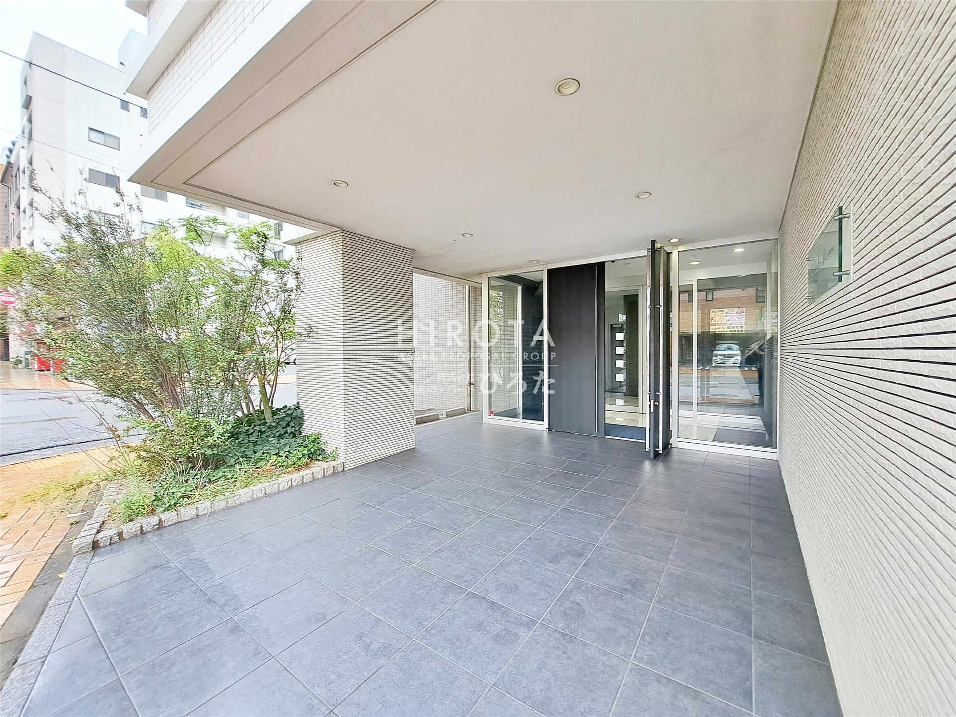 建物エントランス