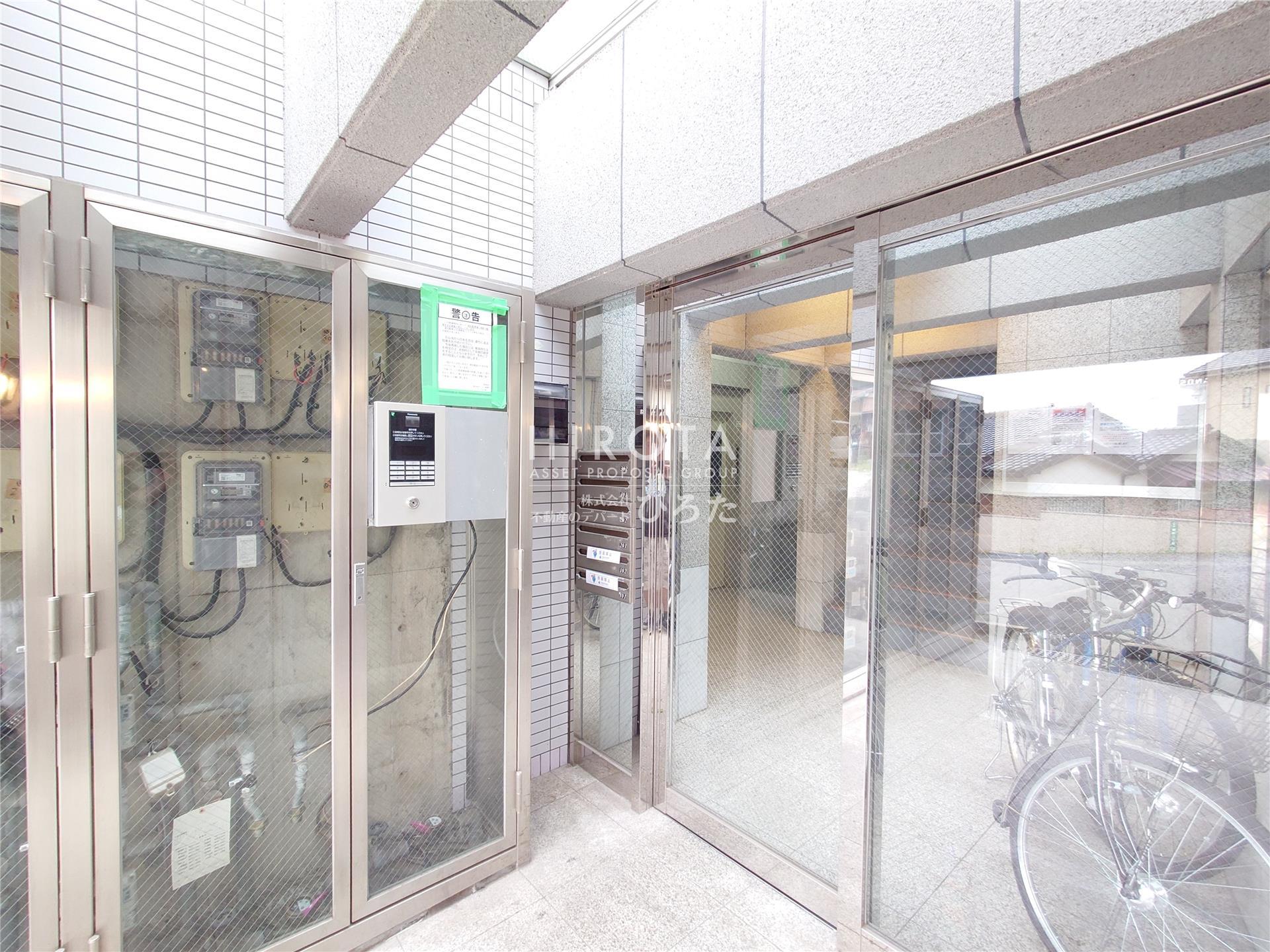 建物エントランス