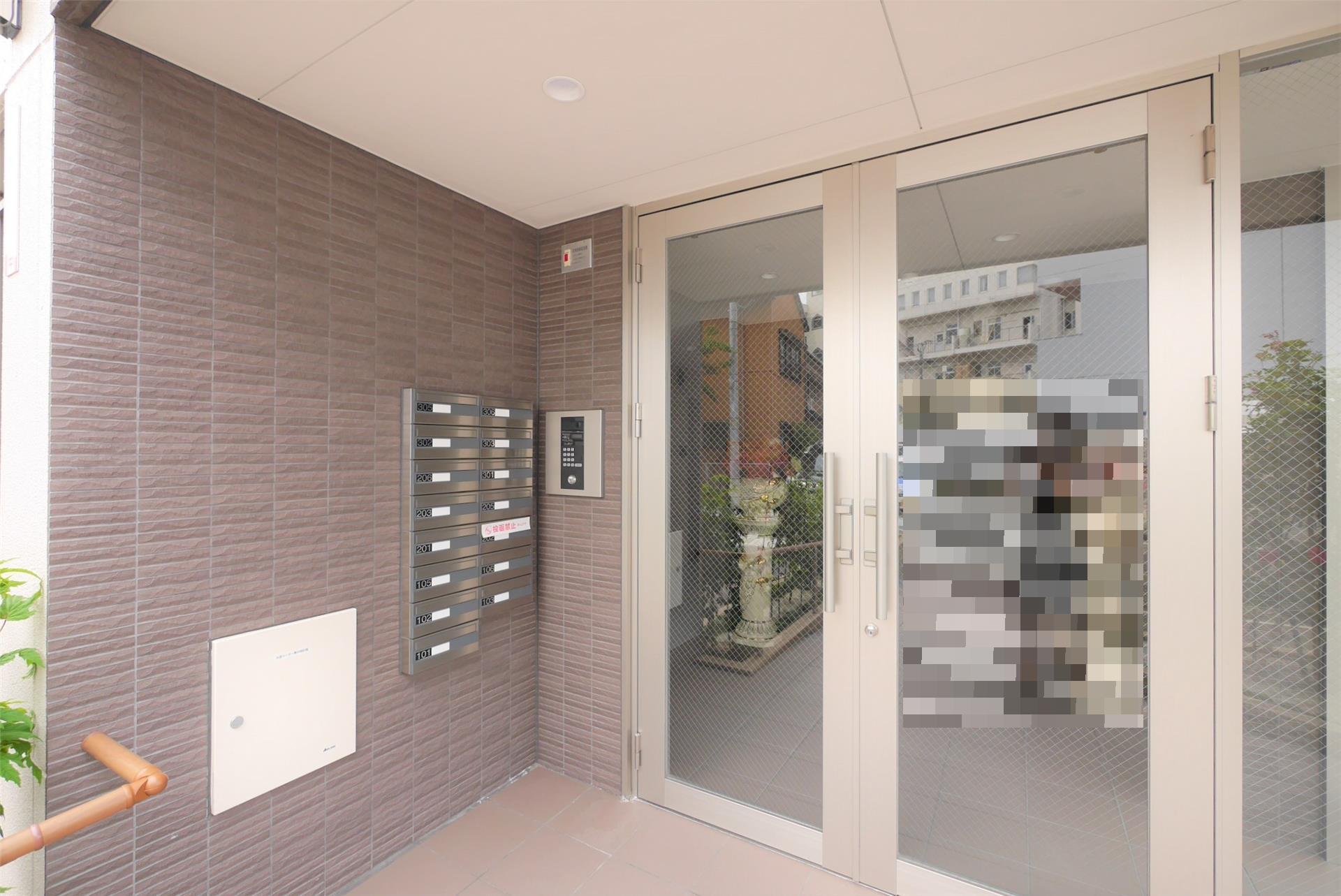 建物エントランス