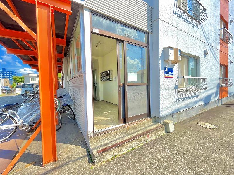 建物エントランス