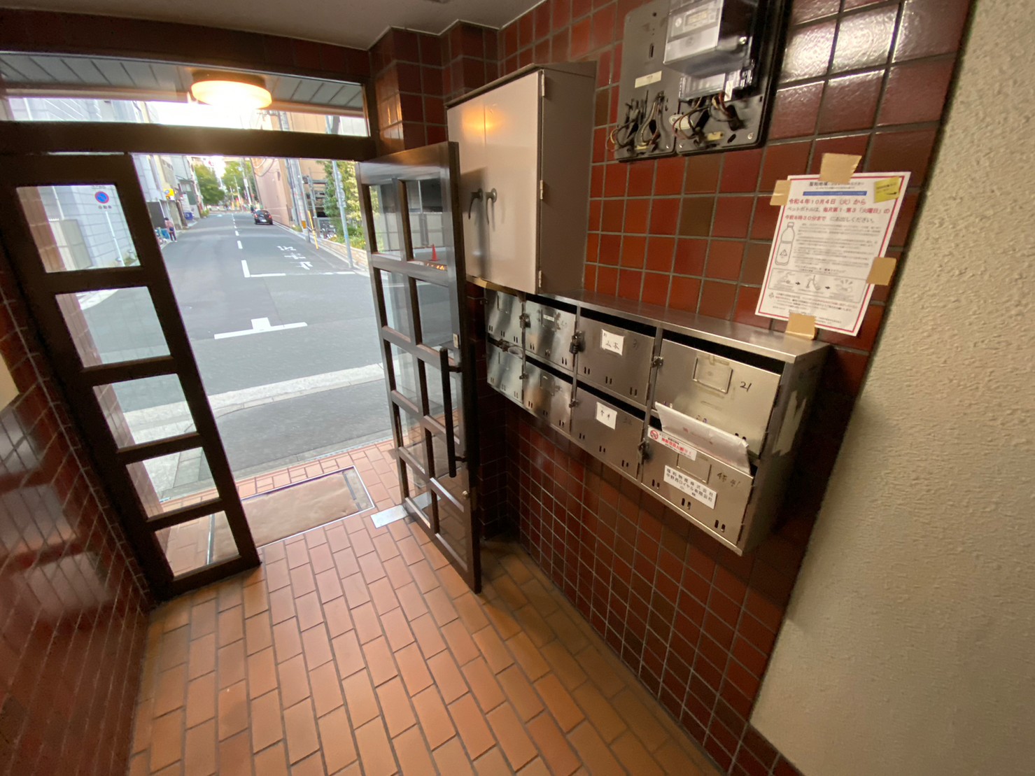 建物エントランス