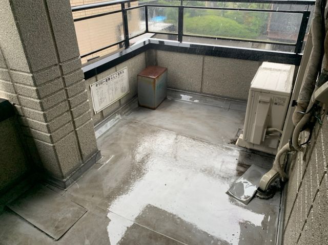 バルコニー