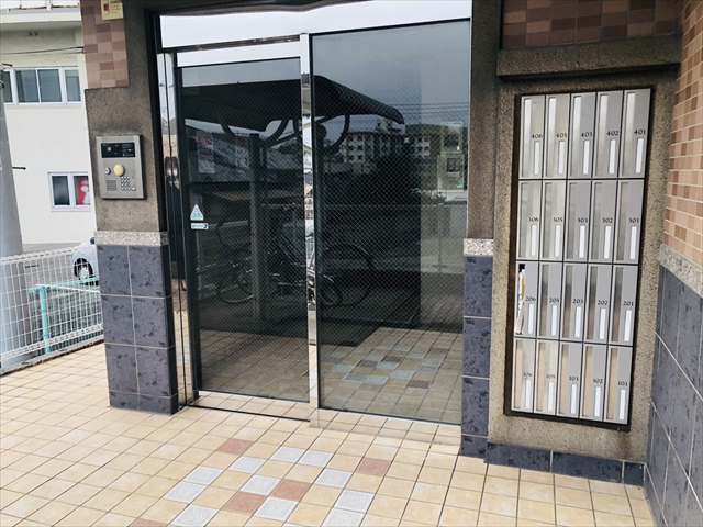 建物エントランス