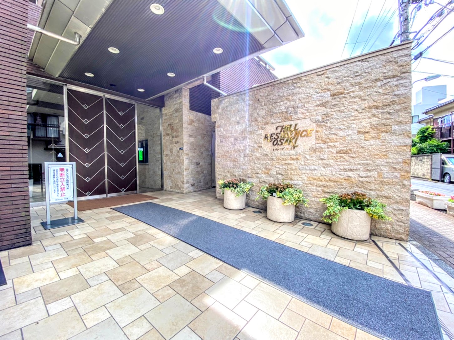 建物エントランス