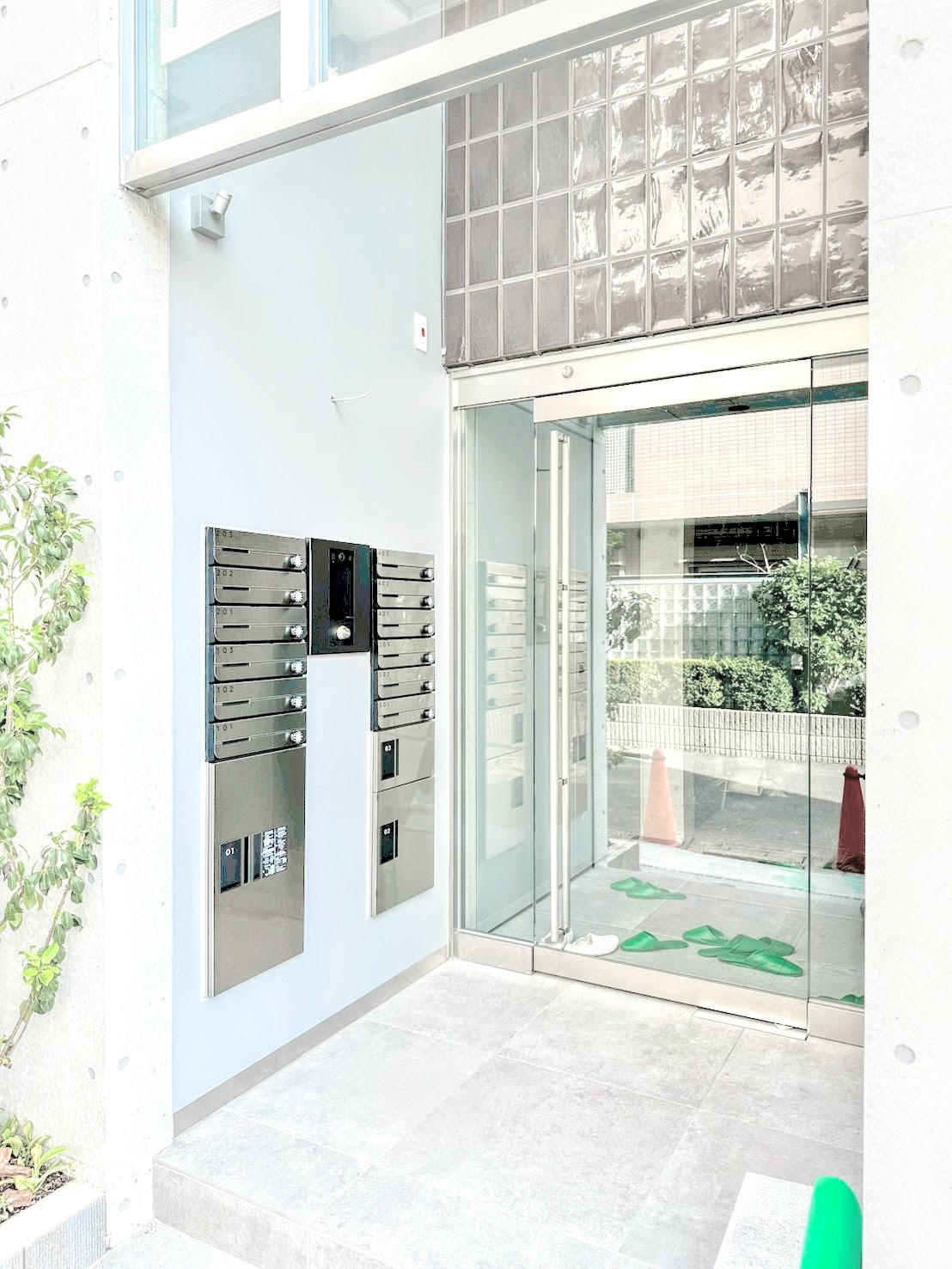 建物エントランス