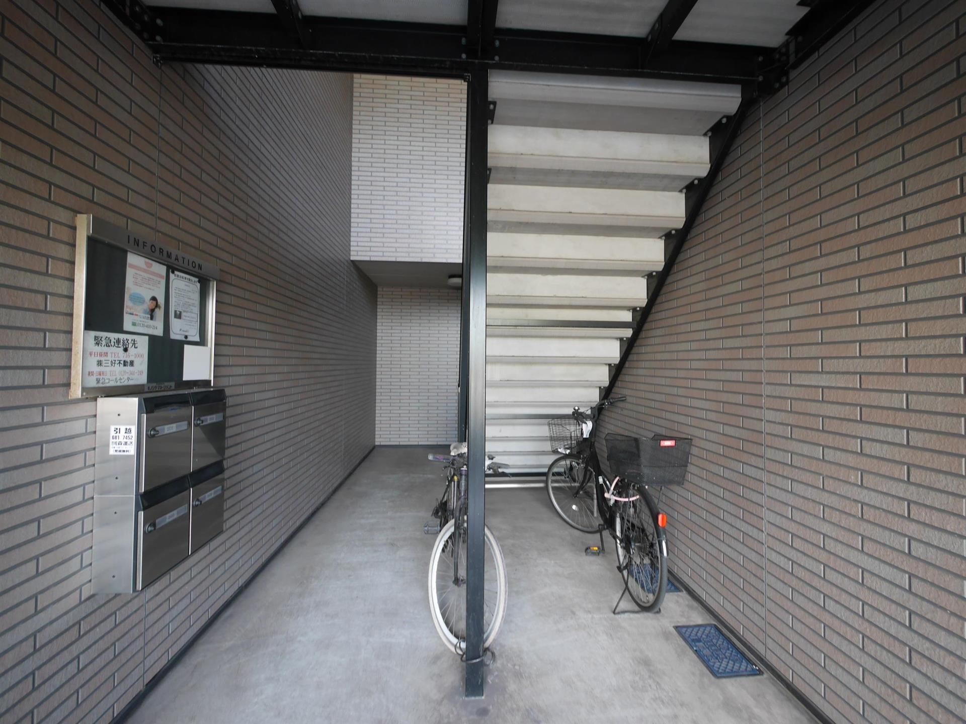 建物エントランス