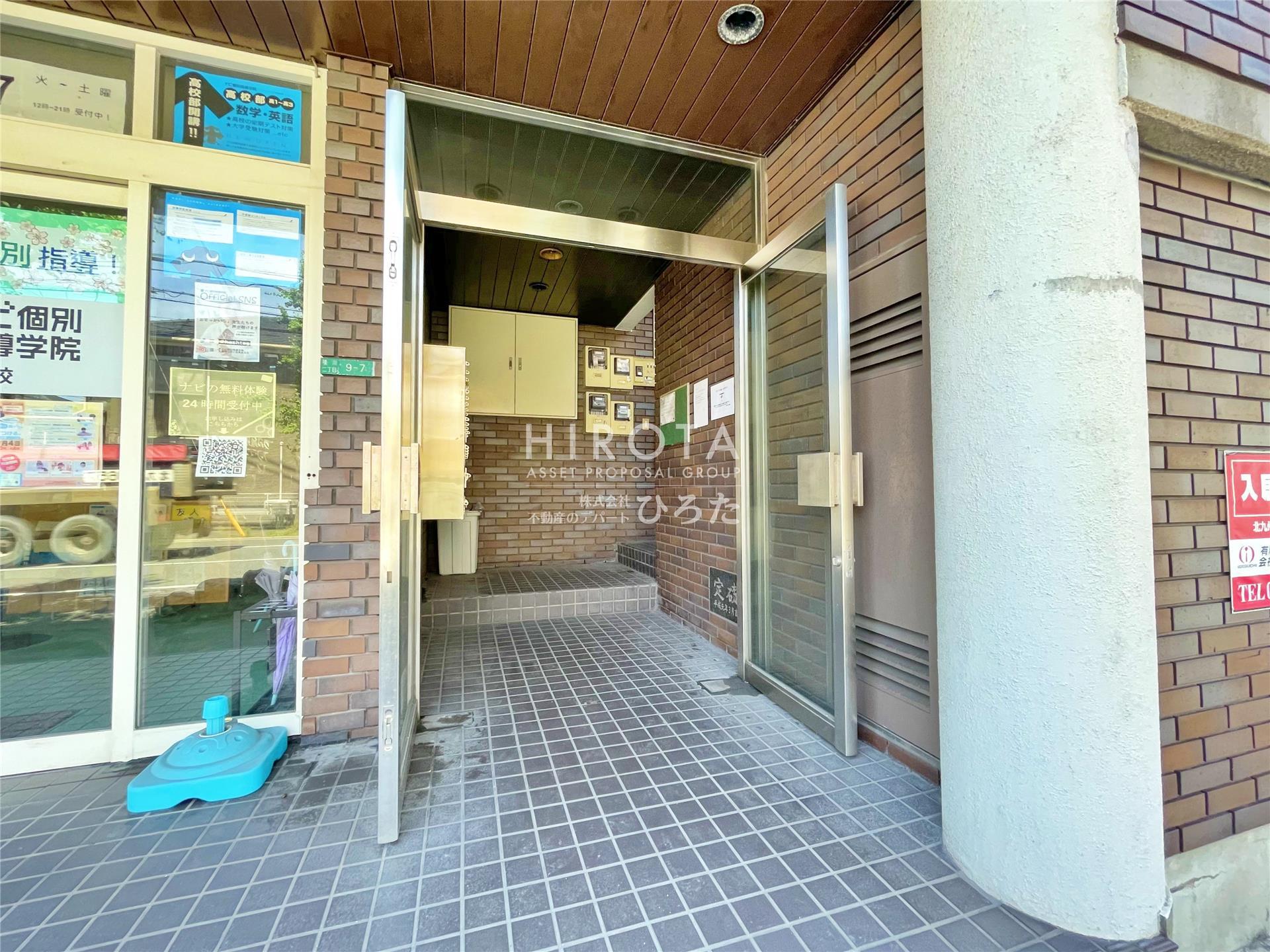 建物エントランス