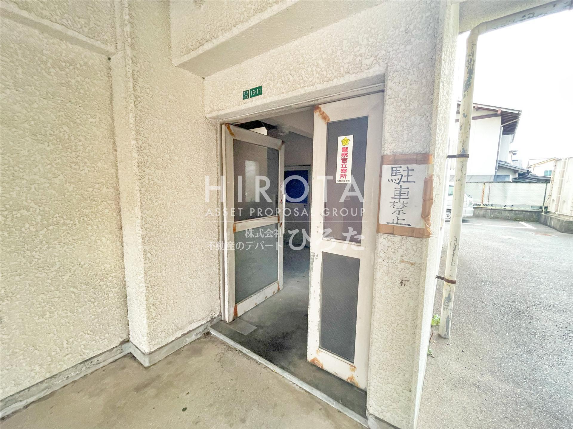 建物エントランス