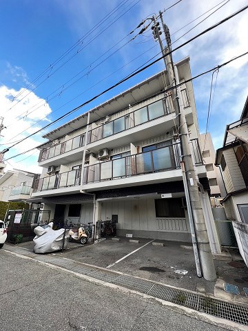 阪急神戸線武庫之荘駅3階建築40年の外観