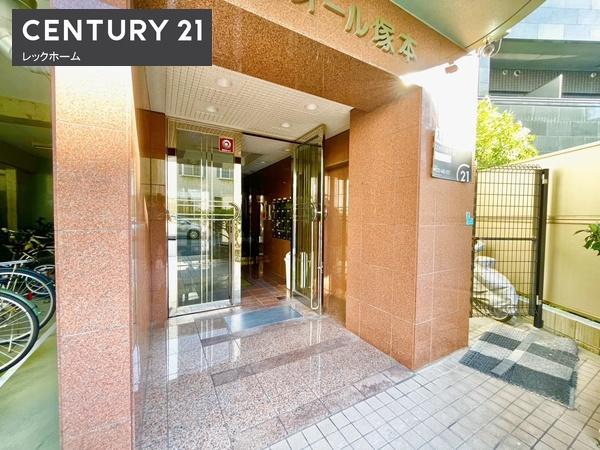 建物エントランス