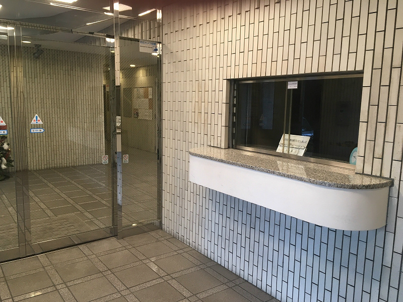 建物エントランス