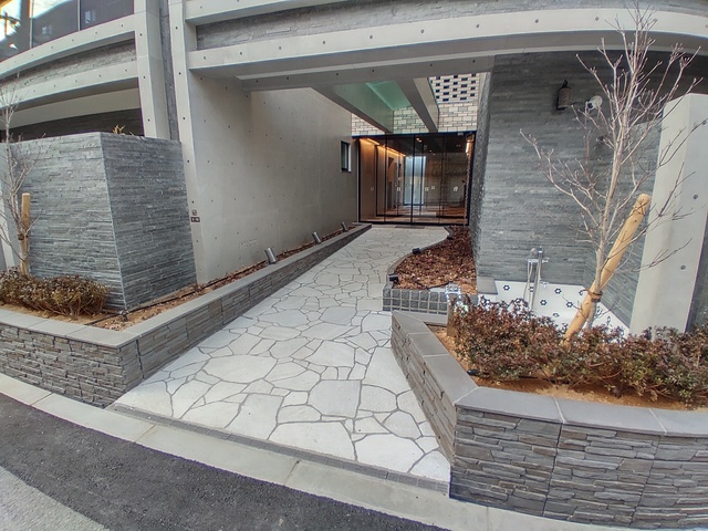 建物エントランス