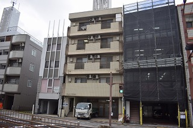 エムシー寺町ビルの外観