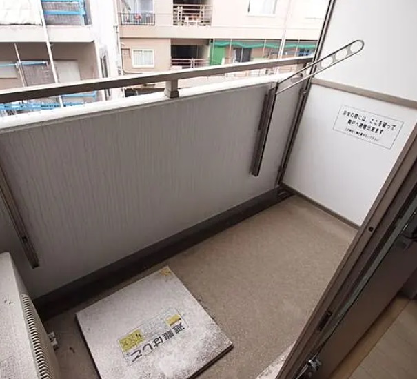 バルコニー