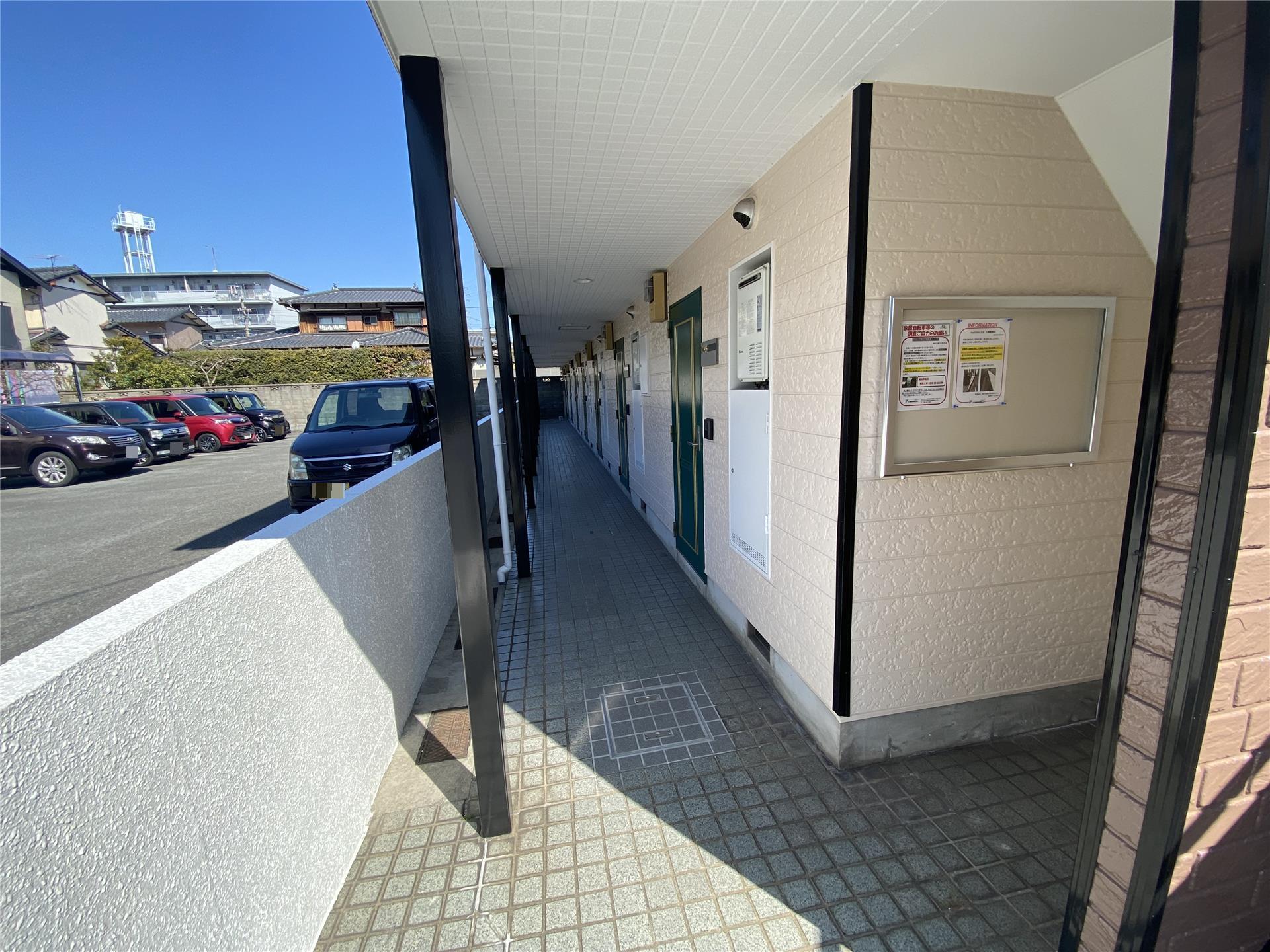 建物エントランス