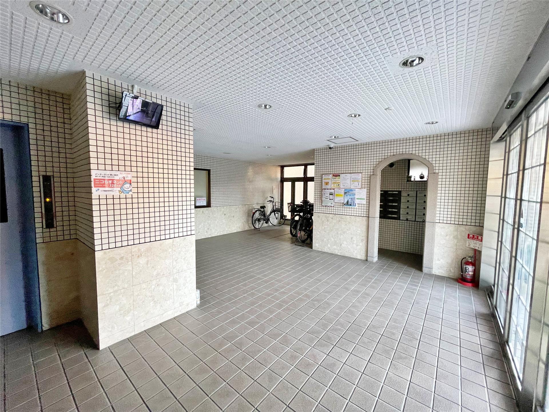 建物エントランス