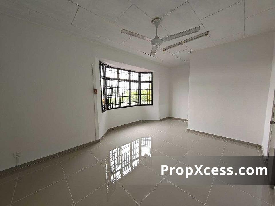 4-Bedroom Terrace / Link for sale in Johor photo 2