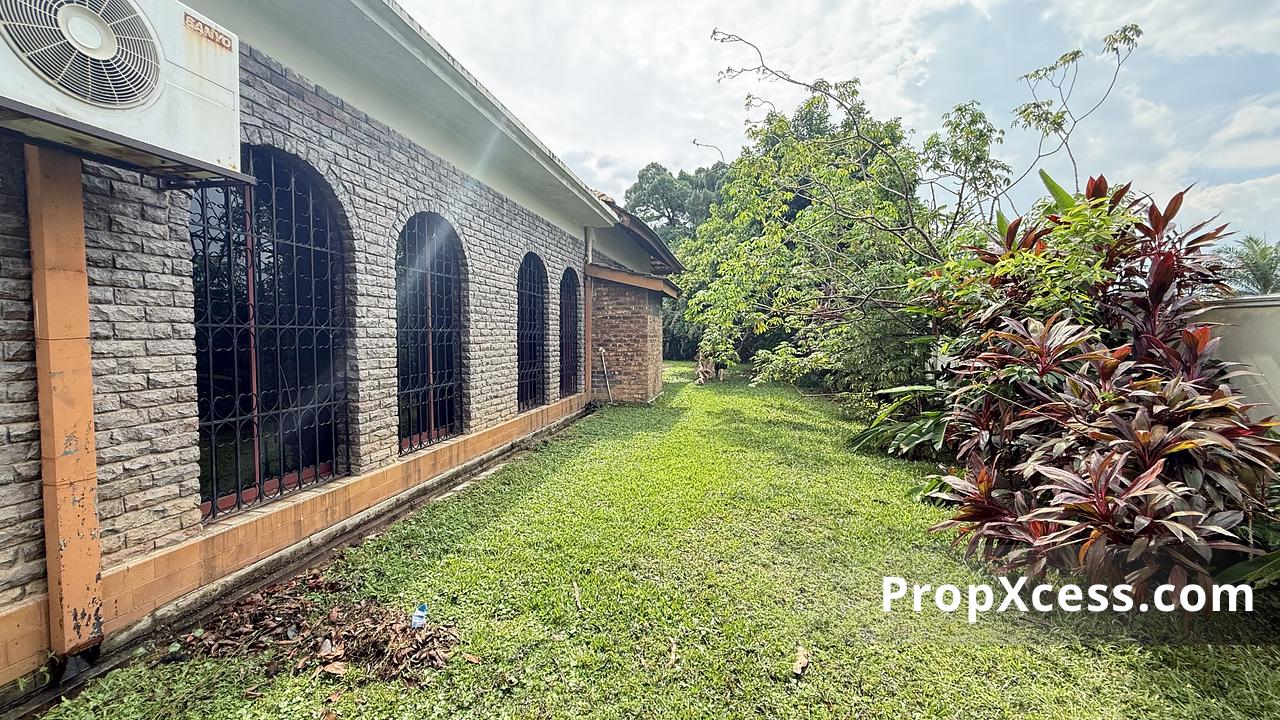 5-Bedroom Bungalow / Detached for sale in Petaling Jaya, Selangor photo 3