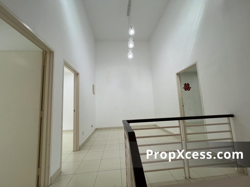 4-Bedroom Terrace / Link for sale in Johor Bahru, Johor photo 9