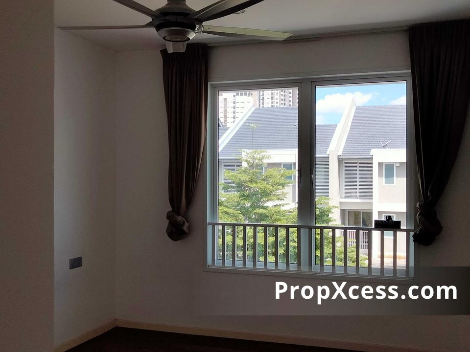 6-Bedroom Terrace / Link for sale in Selangor photo 12