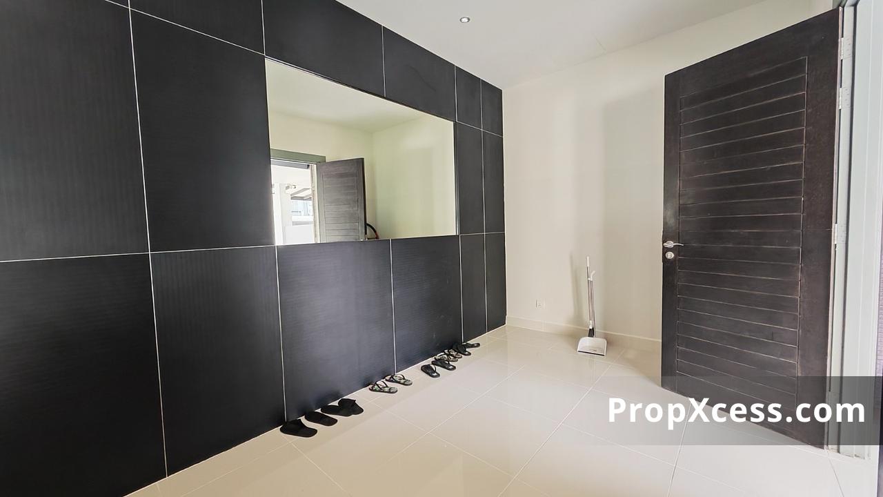 4-Bedroom Terrace / Link for sale in Iskandar Puteri, Johor photo 4
