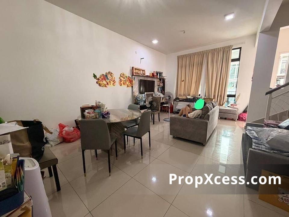 4-Bedroom Terrace / Link for sale in Johor Bahru, Johor photo 1