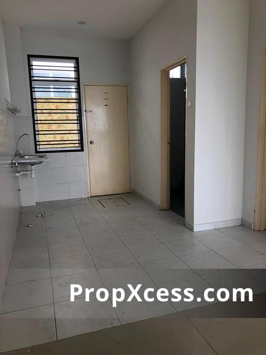 4-Bedroom Terrace / Link for sale in Johor photo 16