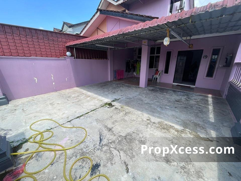 3-Bedroom Terrace / Link for sale in Johor photo 29