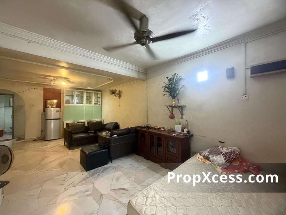 3-Bedroom Terrace / Link for sale in Selangor photo 2