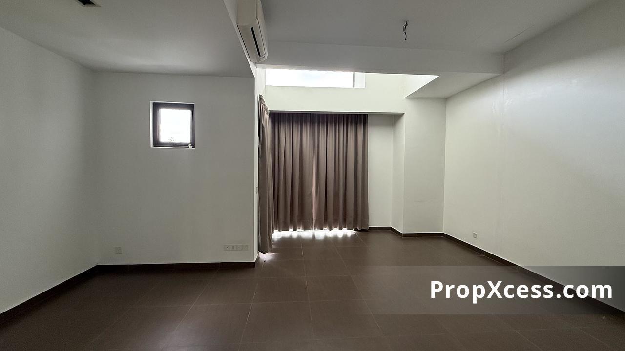 6-Bedroom Terrace / Link for sale in Kajang, Selangor photo 12