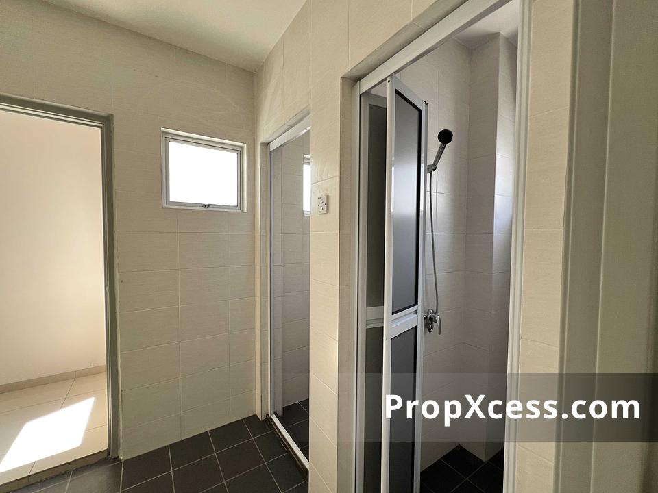 4-Bedroom Terrace / Link for sale in Shah Alam, Selangor photo 11
