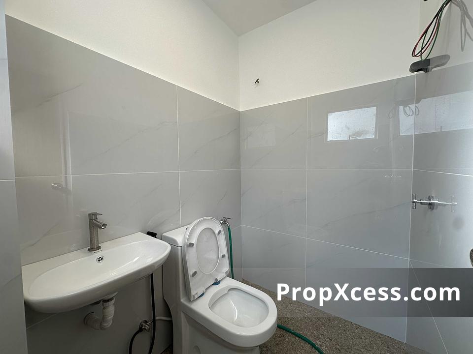 4-Bedroom Terrace / Link for sale in Selangor photo 9