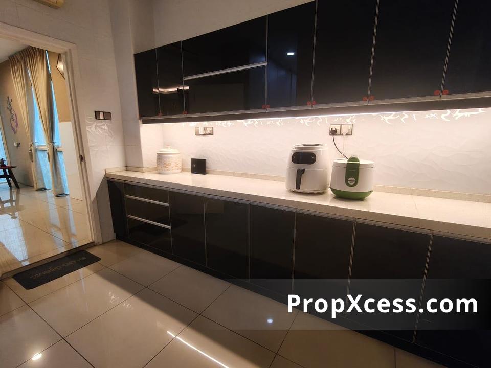 6-Bedroom Bungalow / Detached for sale in Selangor photo 4