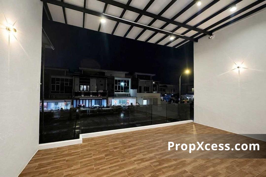 4-Bedroom Terrace / Link for sale in Johor Bahru, Johor photo 8