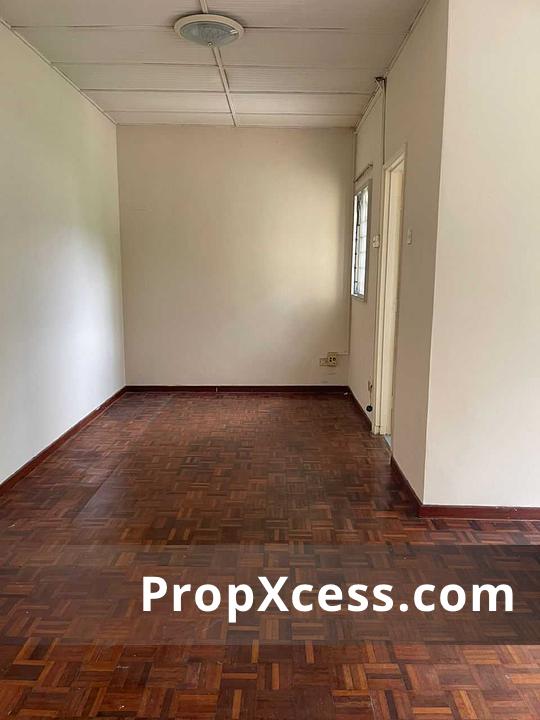 4-Bedroom Terrace / Link for sale in Selangor photo 9