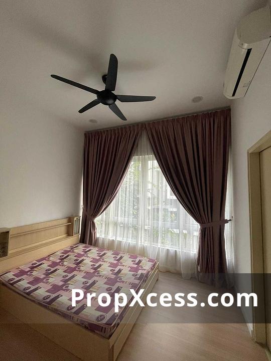 3-Bedroom Terrace / Link for sale in Semenyih, Selangor photo 11
