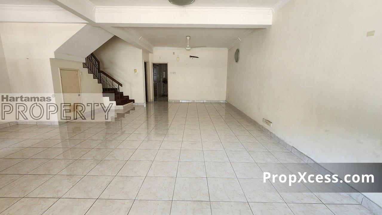 5-Bedroom Terrace / Link for rent in Bandar Utama, Petaling Jaya, Selangor