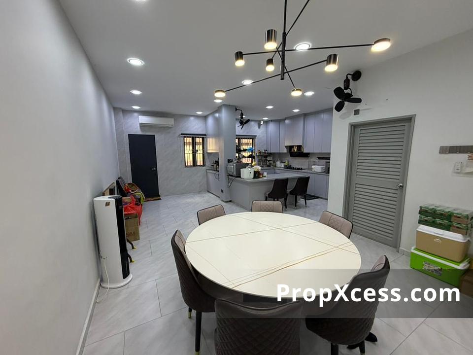 5-Bedroom Terrace / Link for sale in Kuala Lumpur photo 1