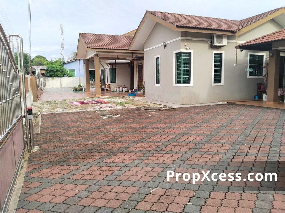5-Bedroom Bungalow / Detached for sale in Kelantan photo 1