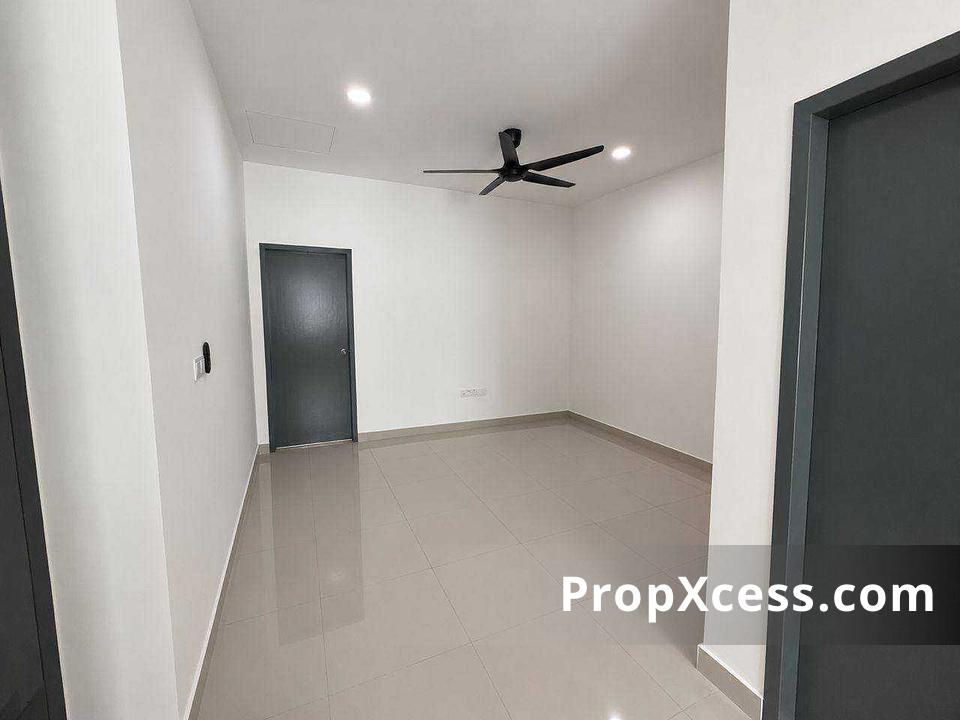 3-Bedroom Terrace / Link for rent in Johor Bahru, Johor photo 4
