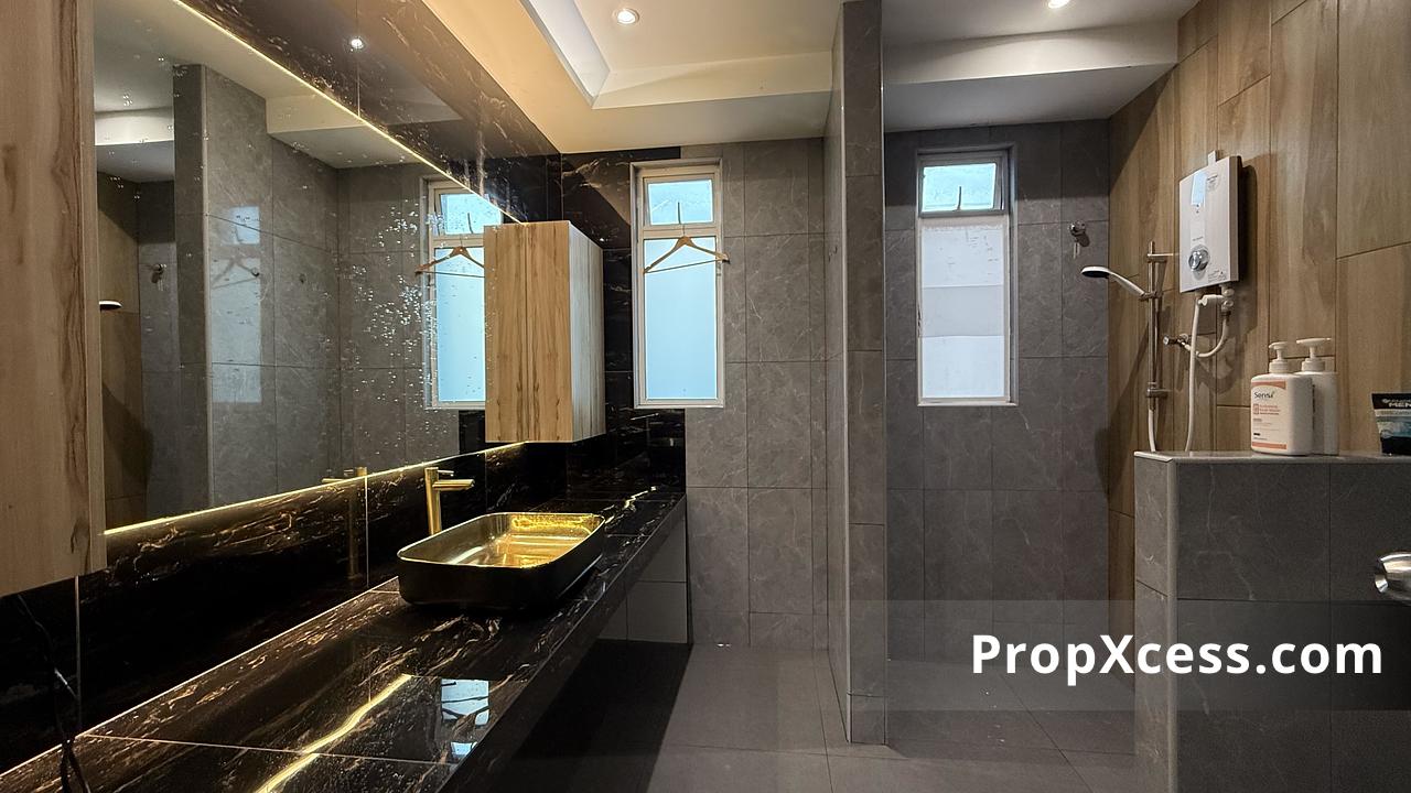4-Bedroom Terrace / Link for sale in Bandar Sungai Long, Kajang, Selangor photo 5