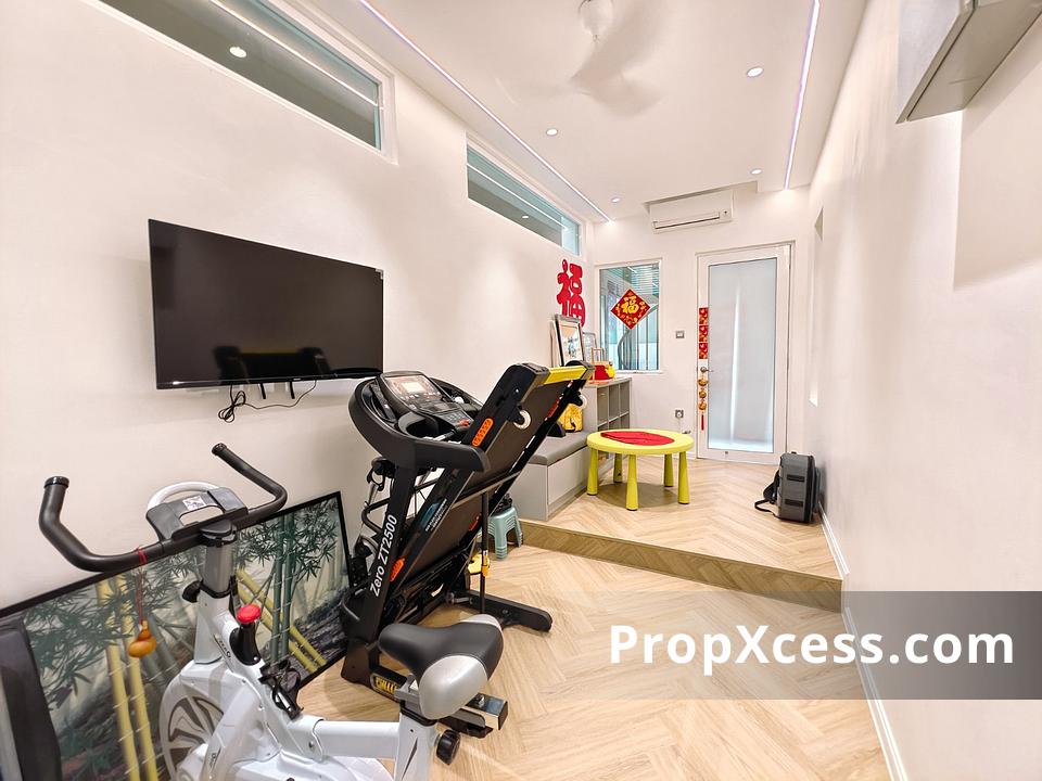 6-Bedroom Semi-Detached for sale in Selangor photo 3