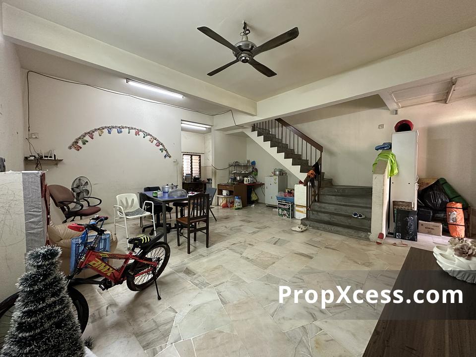 4-Bedroom Terrace / Link for sale in Selangor photo 1